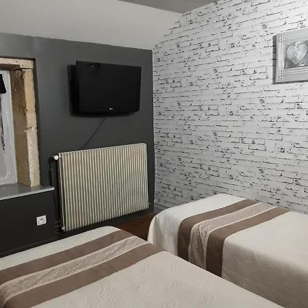 ホテル Escampette Saint-Aubin-en-Charollais エクステリア 写真