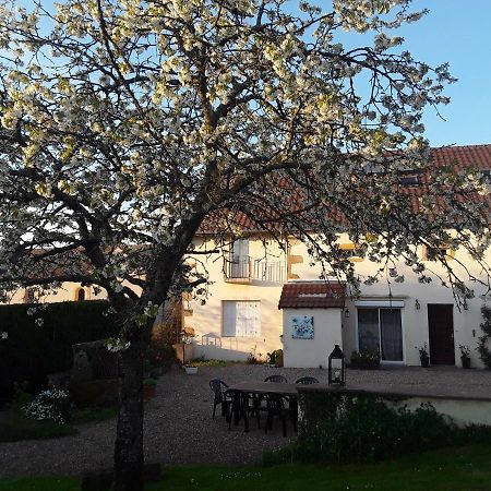 ホテル Escampette Saint-Aubin-en-Charollais エクステリア 写真