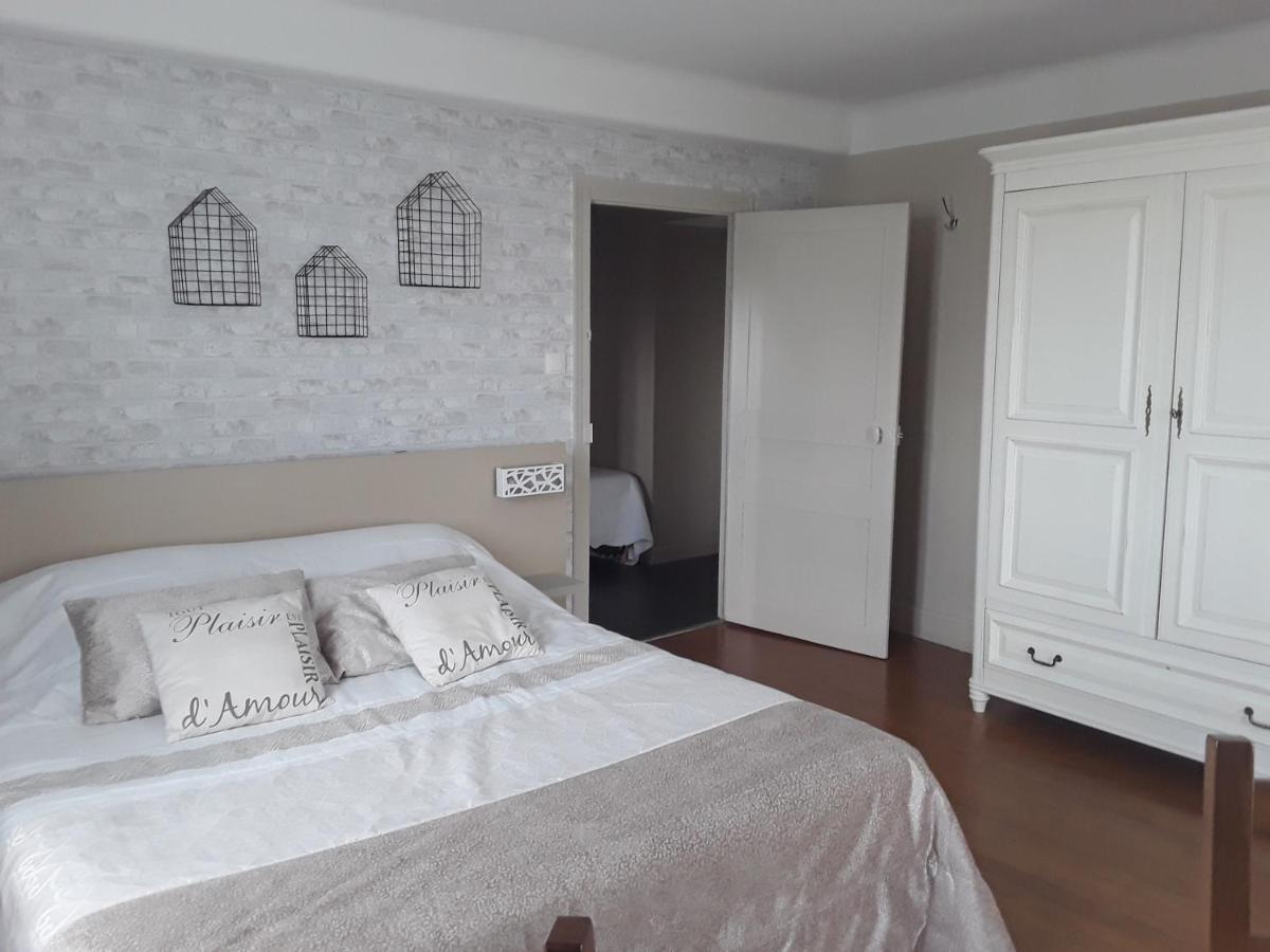 ホテル Escampette Saint-Aubin-en-Charollais エクステリア 写真